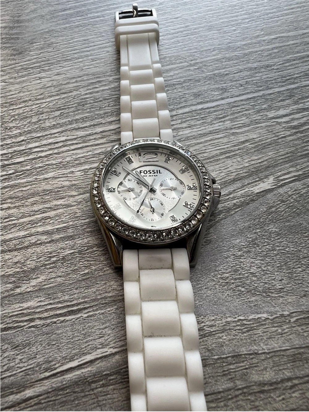 Fossil Silver Dial Watch with White Strap and Crystal Bezel - Picture 6 of 7
